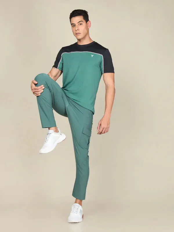 Men Colorblock Slim Fit Crew Neck T-shirt with TECHNO COOL 