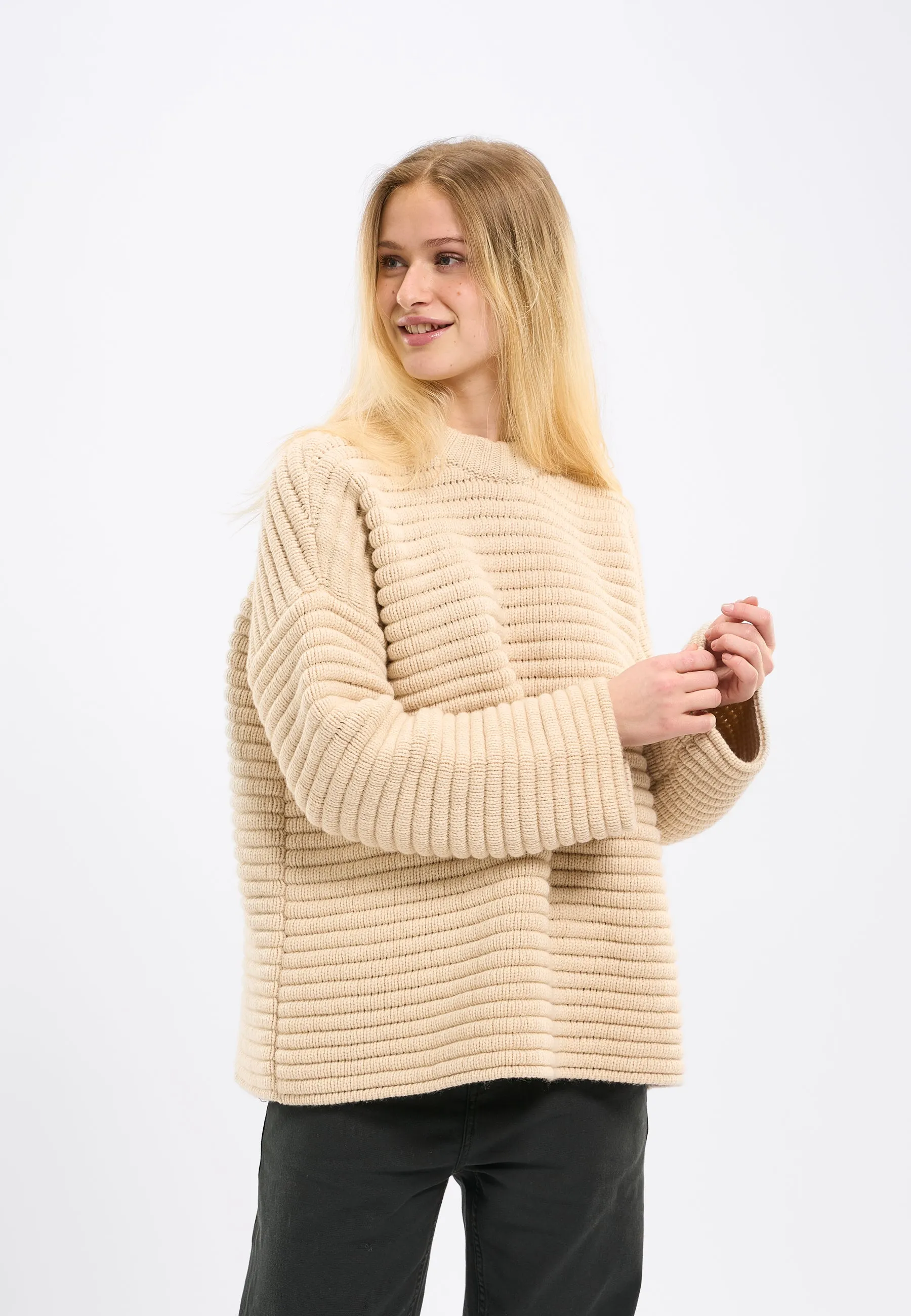 oversized structure long sleeved knit - Buttercream