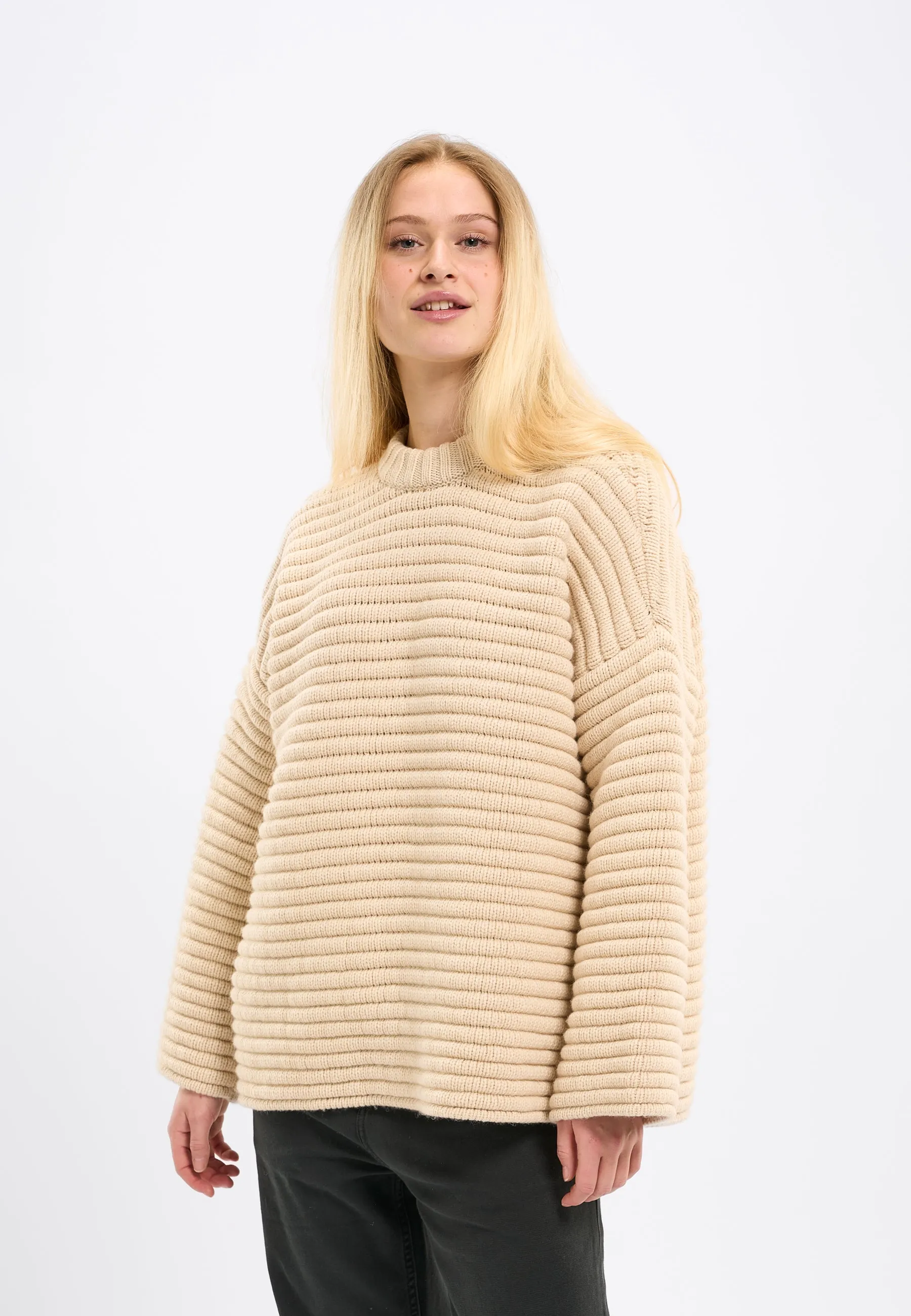 oversized structure long sleeved knit - Buttercream