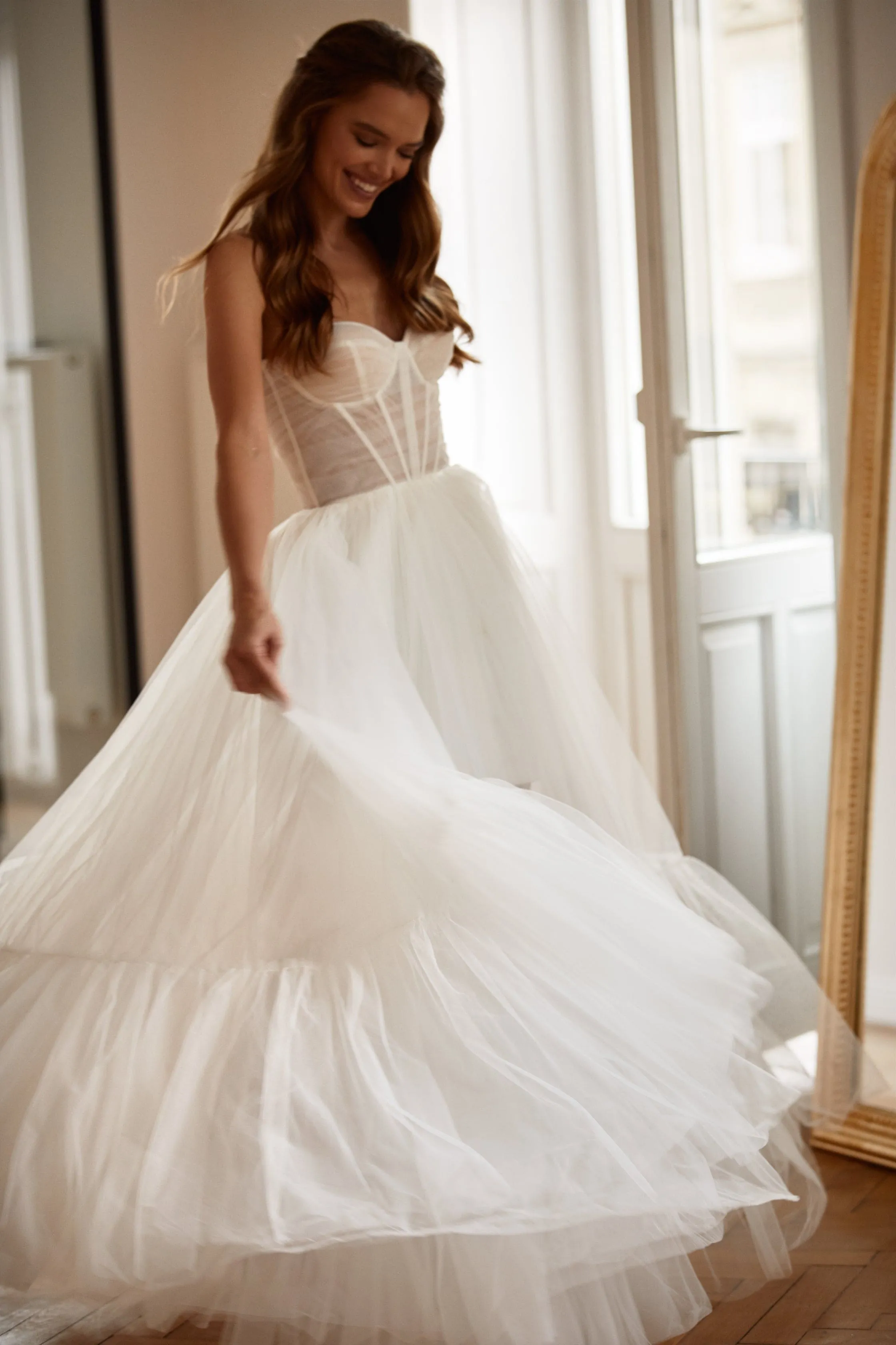 White Sheer Sleeves Maxi Tulle Dress